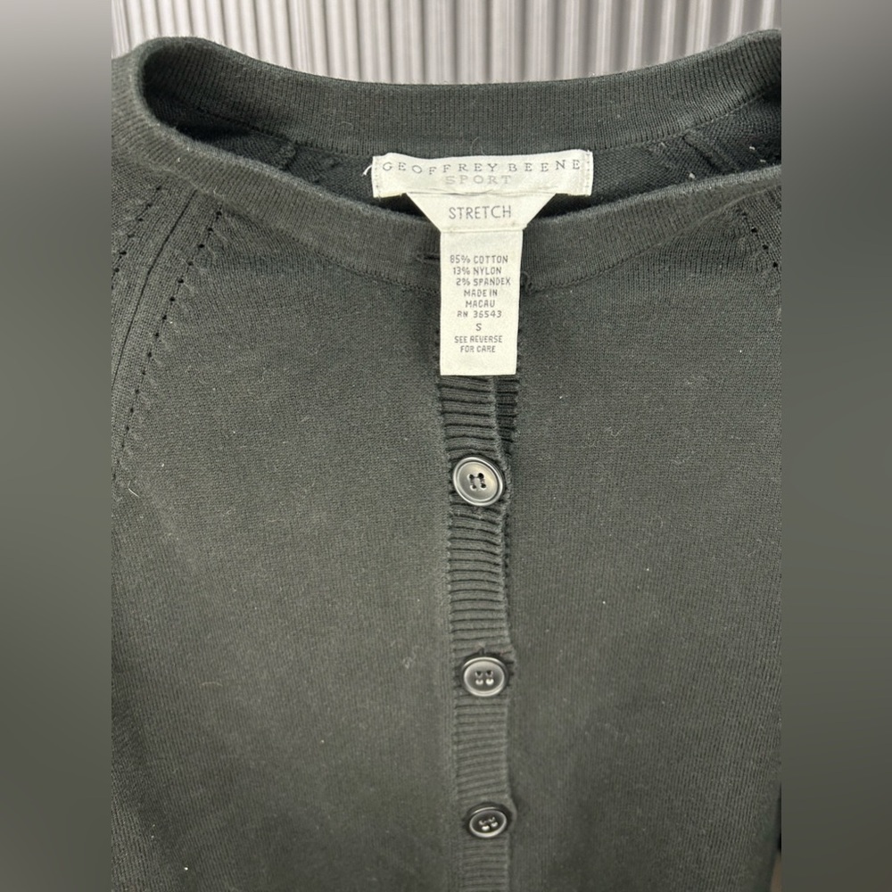 Women’s Vintage Geoffrey Beene Black Cotton Blend Cardigan Sweater Size Small - Picture 3 of 5